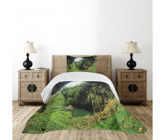 Punkevni Cave in Czech Bedspread Set