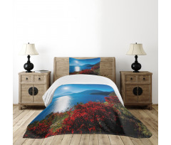 Sunny Autumn Mountain Bedspread Set