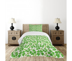 Gaelic Nature Clovers Bedspread Set