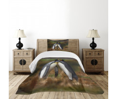 Penguin Couple Cuddling Bedspread Set