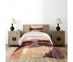 Jackson Lake in USA Bedspread Set