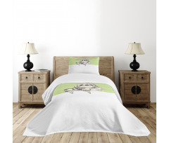 Idle Sloth Abstract Green Bedspread Set