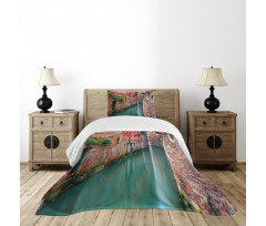 Scenic Canal Buildings Bedspread Set