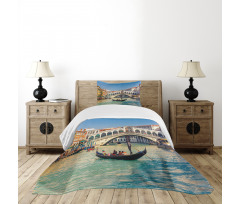 Sunny Day in City Travel Bedspread Set