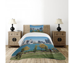 Industrial Center Bedspread Set