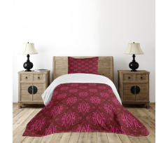 Traditional Damask Bedspread Set