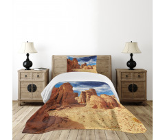 Bizarre Sandstone Cliffs Bedspread Set