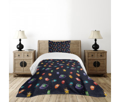 Aliens in Love Happy Bedspread Set