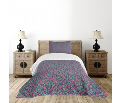 Ornamental Wavy Lines Bedspread Set