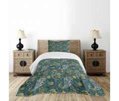 Antique Oriental Motifs Bedspread Set