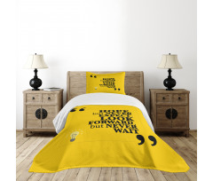 Message in Writing Marks Bedspread Set