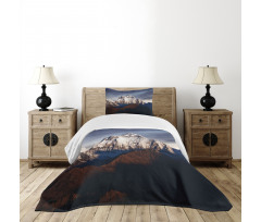 Panoramic Dhaulagiri Bedspread Set