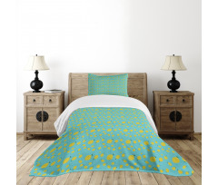 Minimalistic Tiny Design Bedspread Set