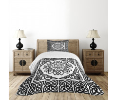 Filigree Abstract Knot Bedspread Set