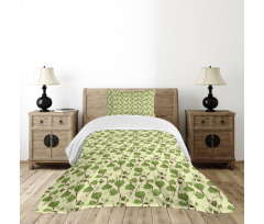 Grapevine Leaves Pattern Bedspread Set