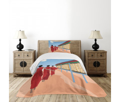 Ancient Men on Wheels Motif Bedspread Set