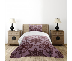 Swirled Classical Motif Bedspread Set