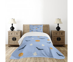 Pumpkins and the Flying Bats Bedspread Set
