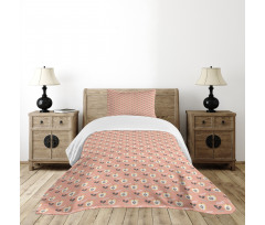 Halved Apples Seeds Bedspread Set