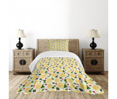 Slices Leaves and Red Hearts Bedspread Set