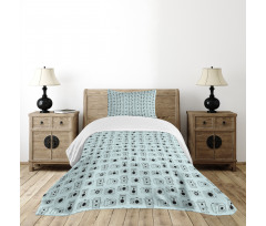 Vintage Style Design on Blue Bedspread Set
