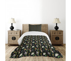 Exotic Composition Botanical Bedspread Set