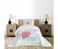 Flying Hearts and Crown Bedspread Set