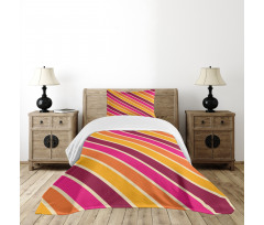 Angled Retro Style Lines Bedspread Set