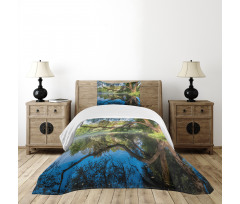 Foggy Scene over Water Bedspread Set