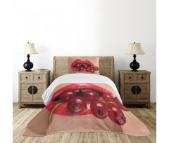 Red Current Berry Branch Image Bedspread Set