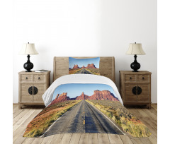 Long Road at Valley Trip Bedspread Set