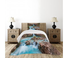 Natural Spring Falls Stream Bedspread Set