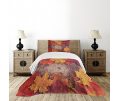 Bunch of Autumn Leaves Wood Bedspread Set