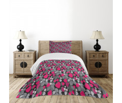 Strawberries Flowers Bedspread Set