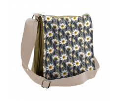 Daisy Petals Messenger Bag