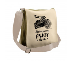 Monotone Chopper Messenger Bag