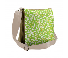 Chamomile Bloom on Pale Green Messenger Bag