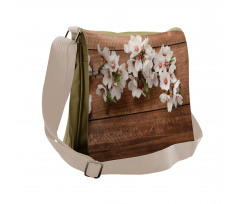 Nature Composition Messenger Bag