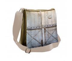Country Rusty Wooden Door Messenger Bag