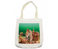 Octopus in Water Tote Bag