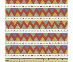 Kabilesel Parça Kumaş İç İçe Üçgenlerden Geleneksel Görsel