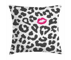 Cheetah Leopard Kiss Pillow Cover