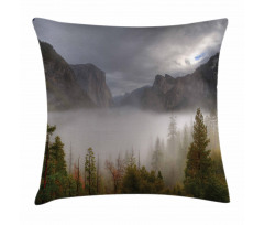 Valley Yosemite in Fall Pillow Cover