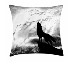 Howling Under Full Moon Pillow Cover