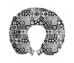 Geometrik Boyun Yastığı Siyah Beyaz Zikzaklı Seramik Desenli