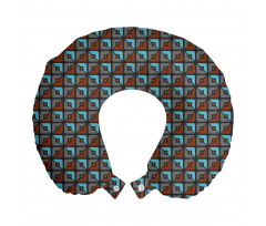 Geometrik Boyun Yastığı Kahverengi Mavi Gri Kareler Desenli Şık