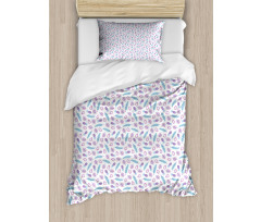 Repeating Pattern of Feather Duvet Cover Set