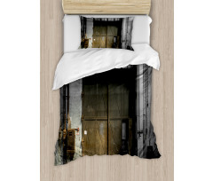 Broken Rusty Door Duvet Cover Set