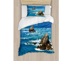 Daytime Wavy Rocky Sea Duvet Cover Set