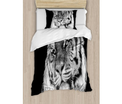 Intense Gaze of Hunter Duvet Cover Set